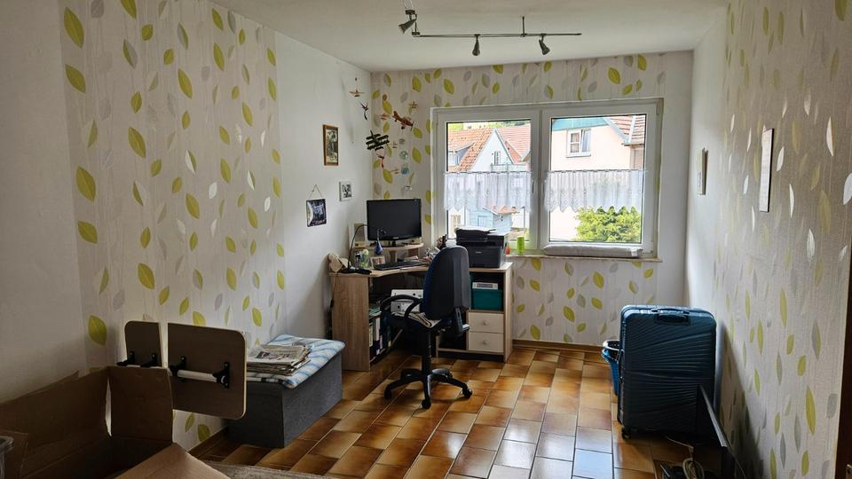 Etagenwohnung Rotenburg an der Fulda - 4 Zimmer, 95 m&sup2;, 650&euro; | Angebot:26676018