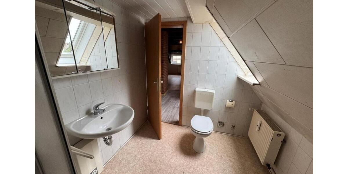 Dachgeschoßwohnung Salzwedel - 1 Zimmer, 50 m&sup2;, 300&euro; | Angebot:26631483