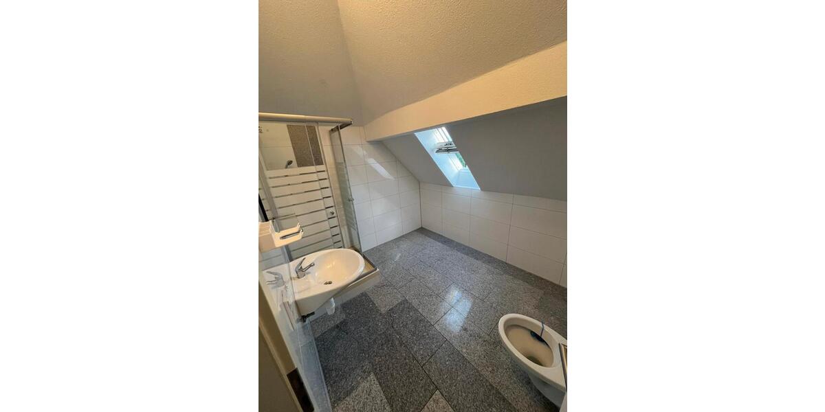 Dachgeschoßwohnung Heilbronn Kernstadt - 3 Zimmer, 80 m&sup2;, 1.000&euro; | Angebot:26633803