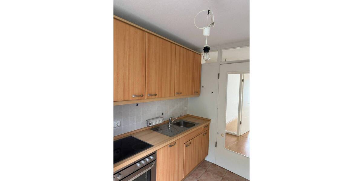 Etagenwohnung Lübeck St. Lorenz Süd - 3 Zimmer, 85 m&sup2;, 1.150&euro; | Angebot:26763877