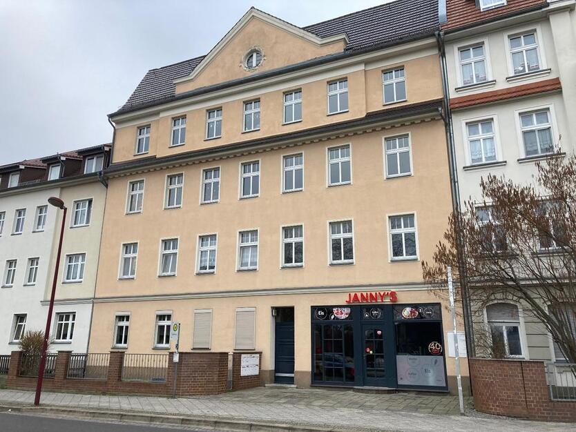 Altbau-Wohnung mit Balkon und 95,21 m² in Forst (Lausitz)