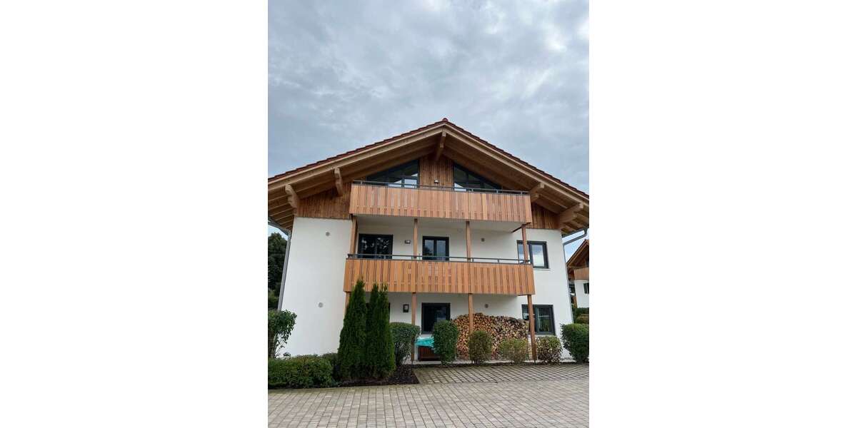 Etagenwohnung Waakirchen - 2 Zimmer, 81 m&sup2;, 990&euro; | Angebot:27430017
