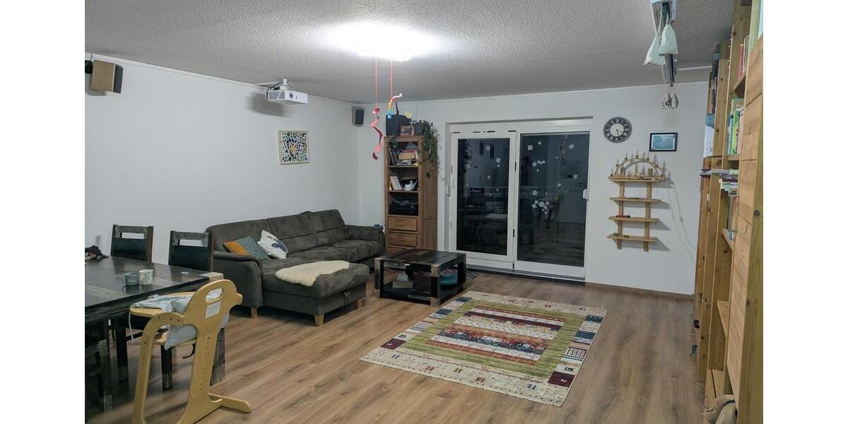 Dachgeschoßwohnung Meißen - 4.5 Zimmer, 140 m&sup2;, 1.000&euro; | Angebot:24653924