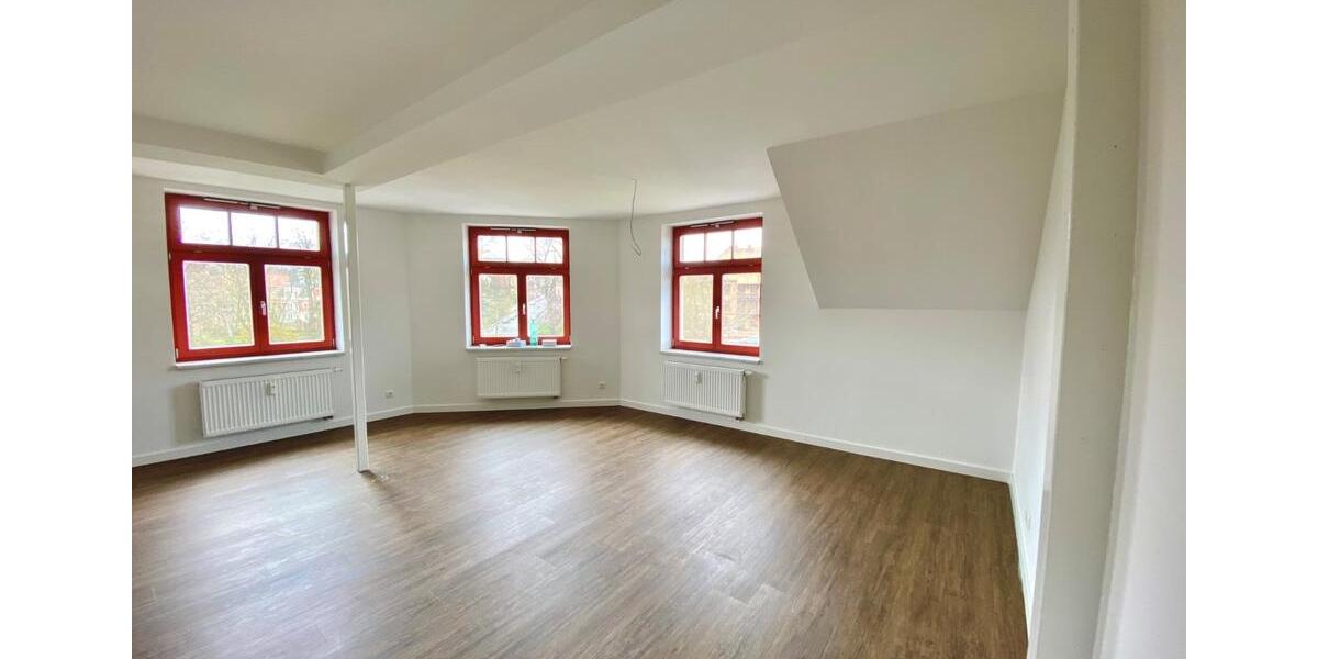 Dachgeschoßwohnung Grimma - 4 Zimmer, 115 m&sup2;, 1.010&euro; | Angebot:25342712