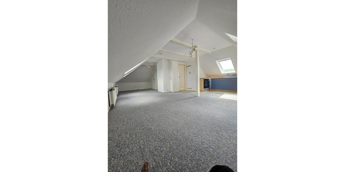 Dachgeschoßwohnung Büdelsdorf - 1 Zimmer, 40 m&sup2;, 340&euro; | Angebot:26234809