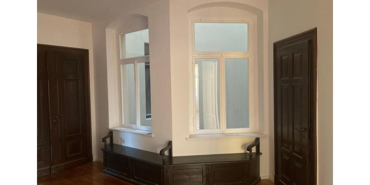 Etagenwohnung Reichenbach im Vogtland - 5 Zimmer, 150 m&sup2;, 900&euro; | Angebot:24851263