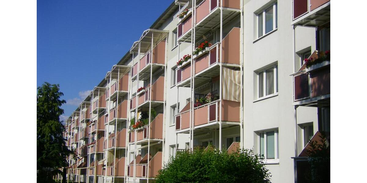 Eine tolle 2-Raum-Komfortwohnung im Hochparterre, alles neu. 2 zimmer