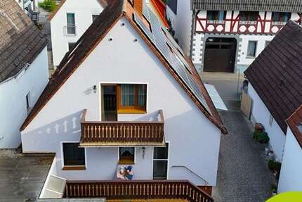Haus Bensheim - 7 Zimmer, 150 m&sup2;, 1.500&euro; | Angebot:27232491