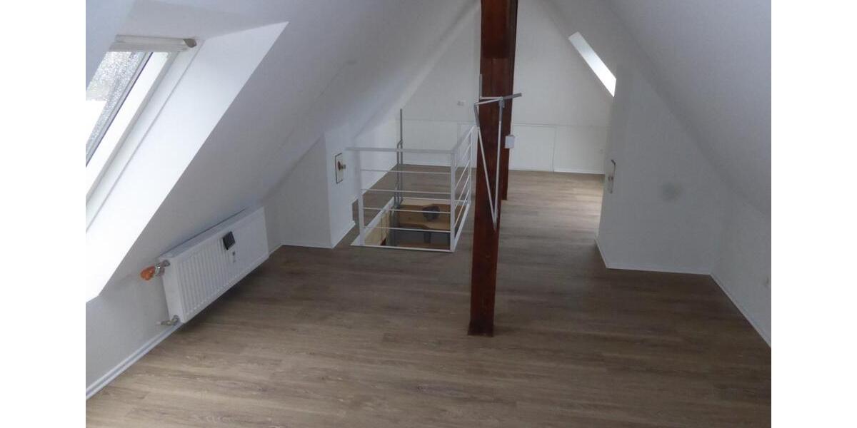 Dachgeschoßwohnung Bad Bergzabern - 4 Zimmer, 80 m&sup2;, 720&euro; | Angebot:24589183