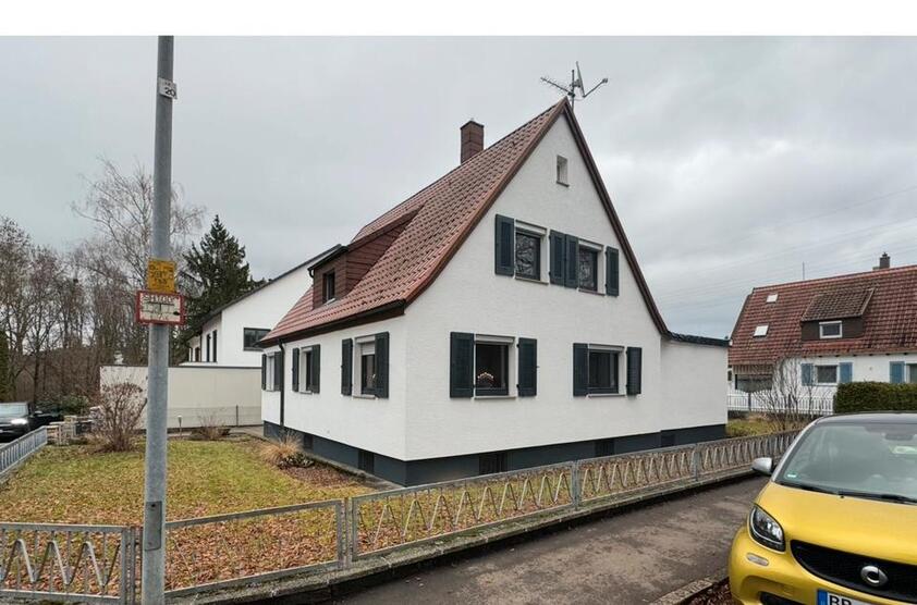 Great House in Sindelfingen - renovated 2023 - 12 min to Base