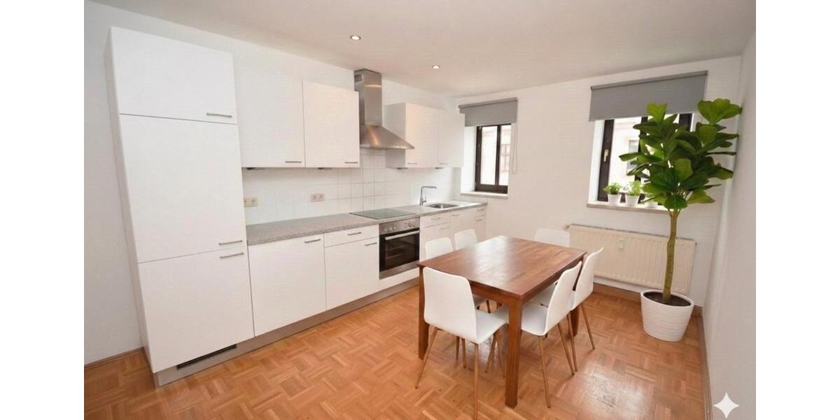 Etagenwohnung Rochlitz - 4 Zimmer, 98 m&sup2;, 725&euro; | Angebot:25366571