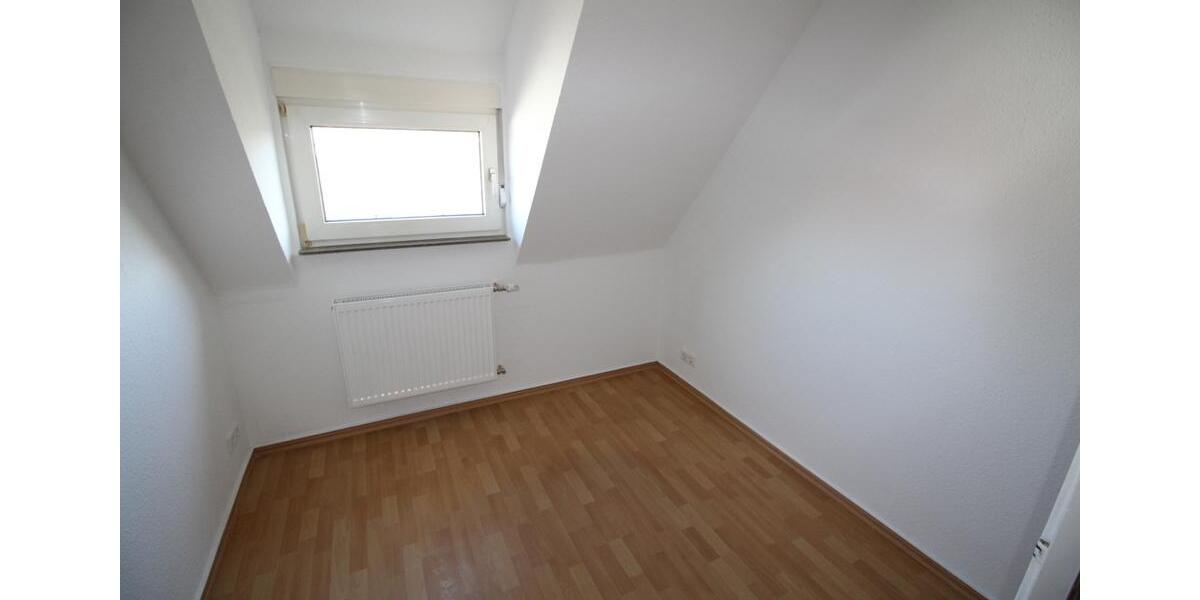 Dachgeschoßwohnung Aschaffenburg Gailbach - 3.5 Zimmer, 81 m&sup2;, 640&euro; | Angebot:24785711