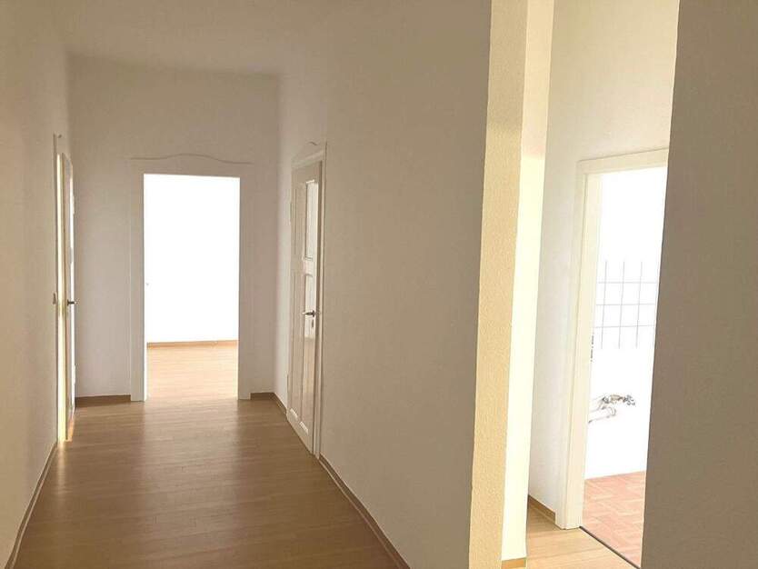 3-RaumWohnung - WG geeignet - Balkon - nah zum Stadtpark