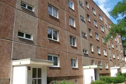 Wohnung Neustrelitz - 3 Zimmer, 59 m&sup2;, 327&euro; | Angebot:25431918