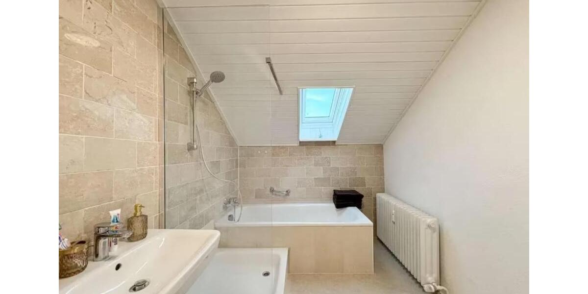 Dachgeschoßwohnung Ottenbach - 4 Zimmer, 89 m&sup2;, 1.100&euro; | Angebot:25436755