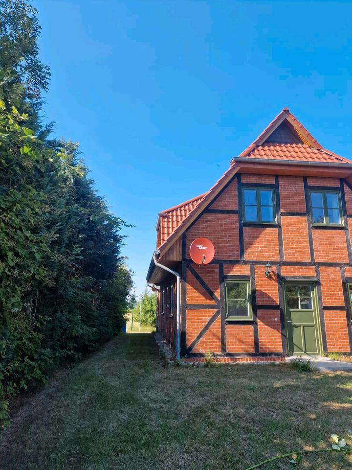 Haus Einfamilienhaus EFH Wohnung Rügen Ostsee See MVP Vieregge