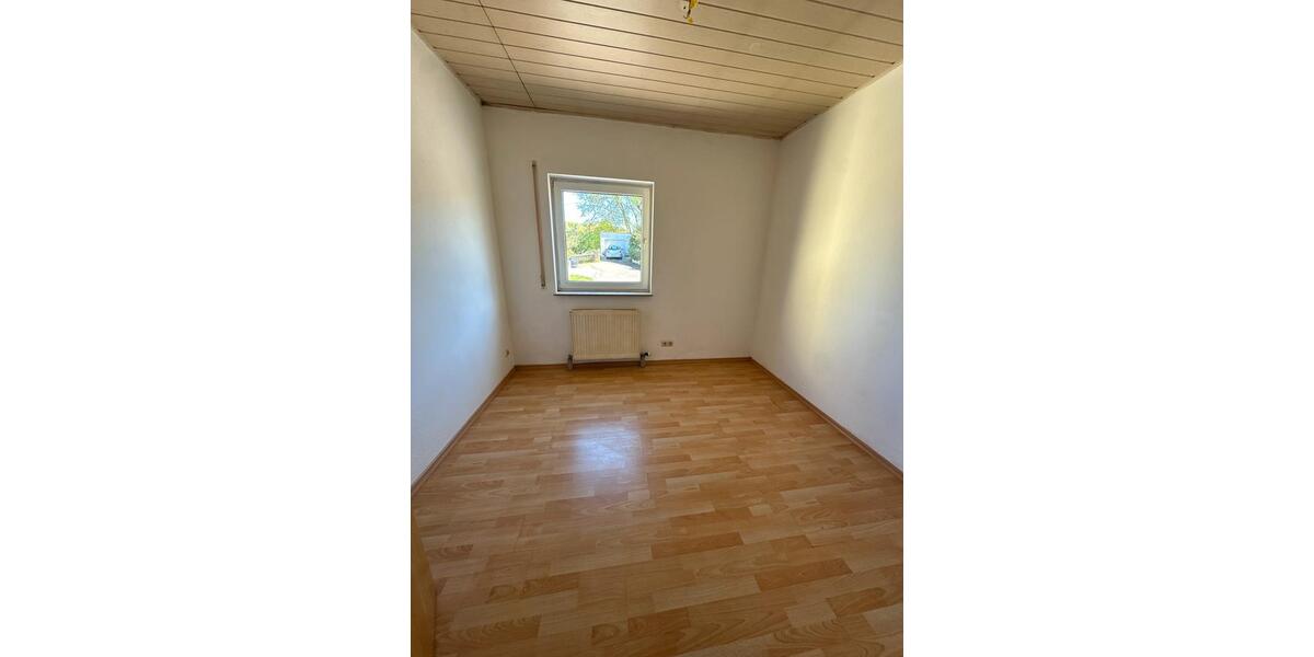Erdgeschoßwohnung Ortenberg - 3 Zimmer, 80 m&sup2;, 900&euro; | Angebot:26283667