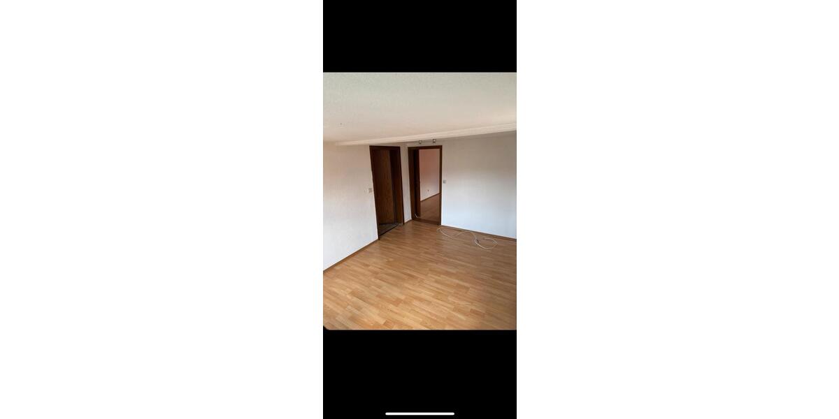 Dachgeschoßwohnung Tuttlingen - 3 Zimmer, 50 m&sup2;, 450&euro; | Angebot:26691636