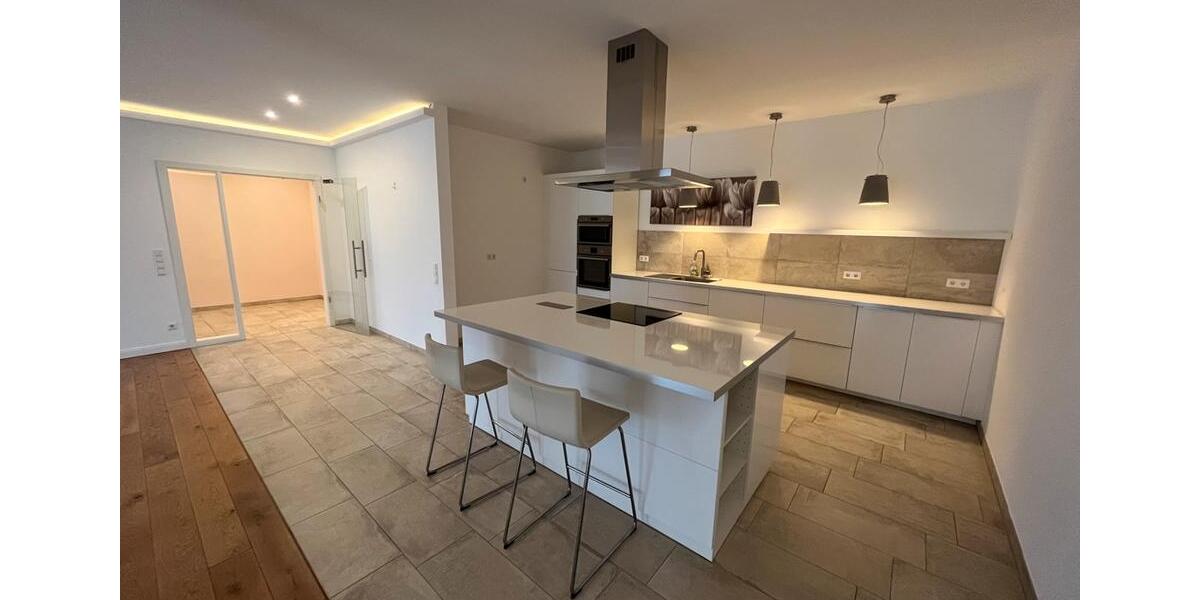 Etagenwohnung Rheine - 3 Zimmer, 148 m&sup2;, 1.360&euro; | Angebot:25232141