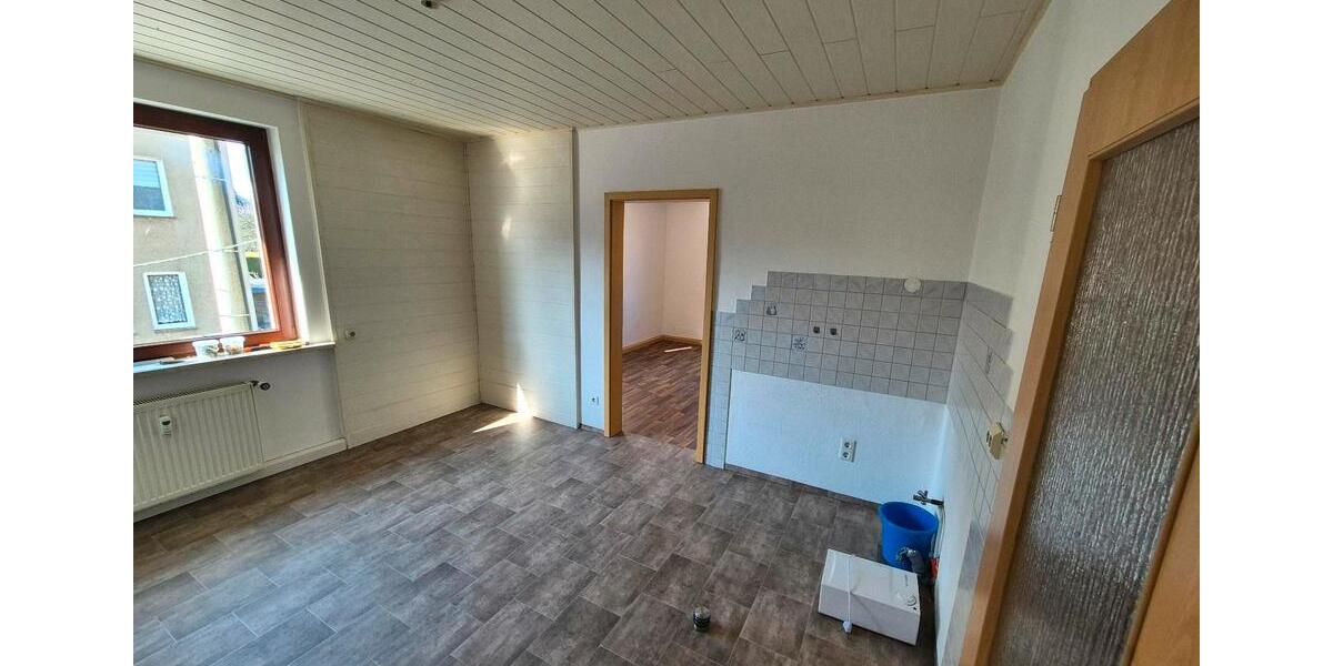 Etagenwohnung Aue-Bad Schlema Bad Schlema - 4 Zimmer, 103 m&sup2;, 600&euro; | Angebot:25839930