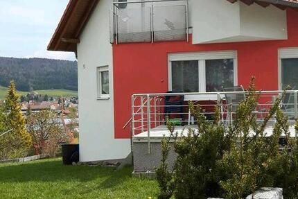 Haus Seitingen-Oberflacht Oberflacht - 7 Zimmer, 223 m&sup2;, 1.480&euro; | Angebot:26354042