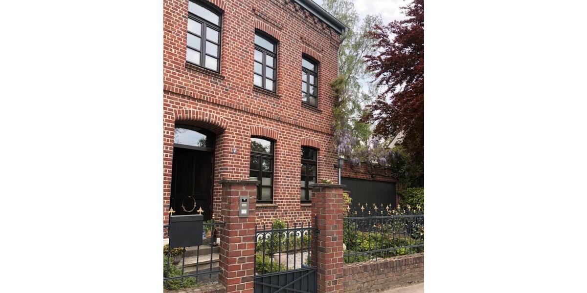 Einfamilienhaus Mönchengladbach West - 7 Zimmer, 290 m&sup2;, 3.360&euro; | Angebot:26126569