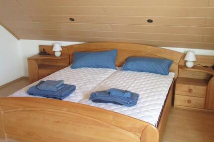 Wohnen auf Zeit Bindlach - 3 Zimmer, 110 m&sup2;, 80&euro; | Angebot:24872777