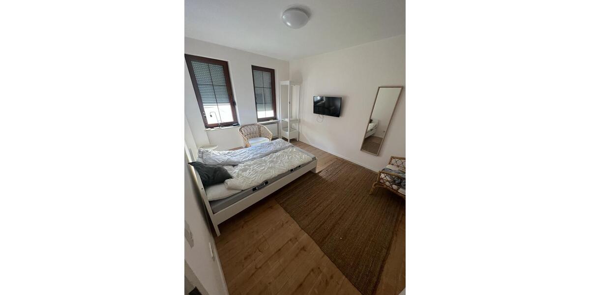 Einfamilienhaus Dernau - 9 Zimmer, 180 m&sup2;, 2.500&euro; | Angebot:26583309