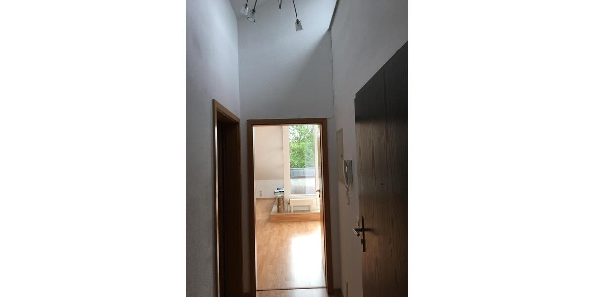 Dachgeschoßwohnung Plauen - 2 Zimmer, 62 m&sup2;, 480&euro; | Angebot:24937071