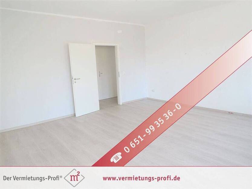 Trier: Helle und gepflegte 2-Zimmer-Wohnung auf 70 m² mit viel Tageslicht, flexiblem Raumkonzept und Kellerraum.