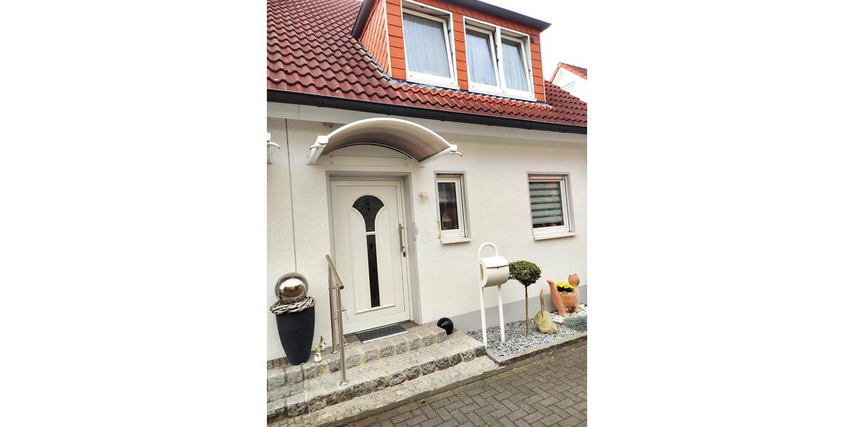 Doppelhaushälfte Bielefeld Brackwede - 5 Zimmer, 125 m&sup2;, 1.580&euro; | Angebot:25998376