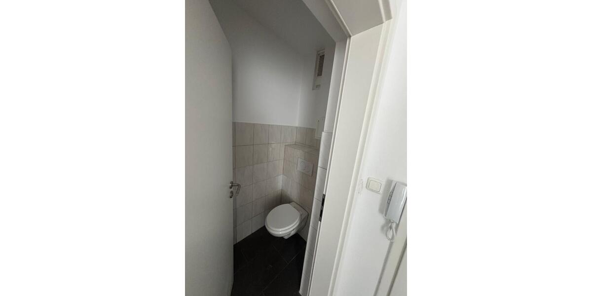 Dachgeschoßwohnung Pforzheim Weststadt - 2 Zimmer, 43 m&sup2;, 550&euro; | Angebot:26454700