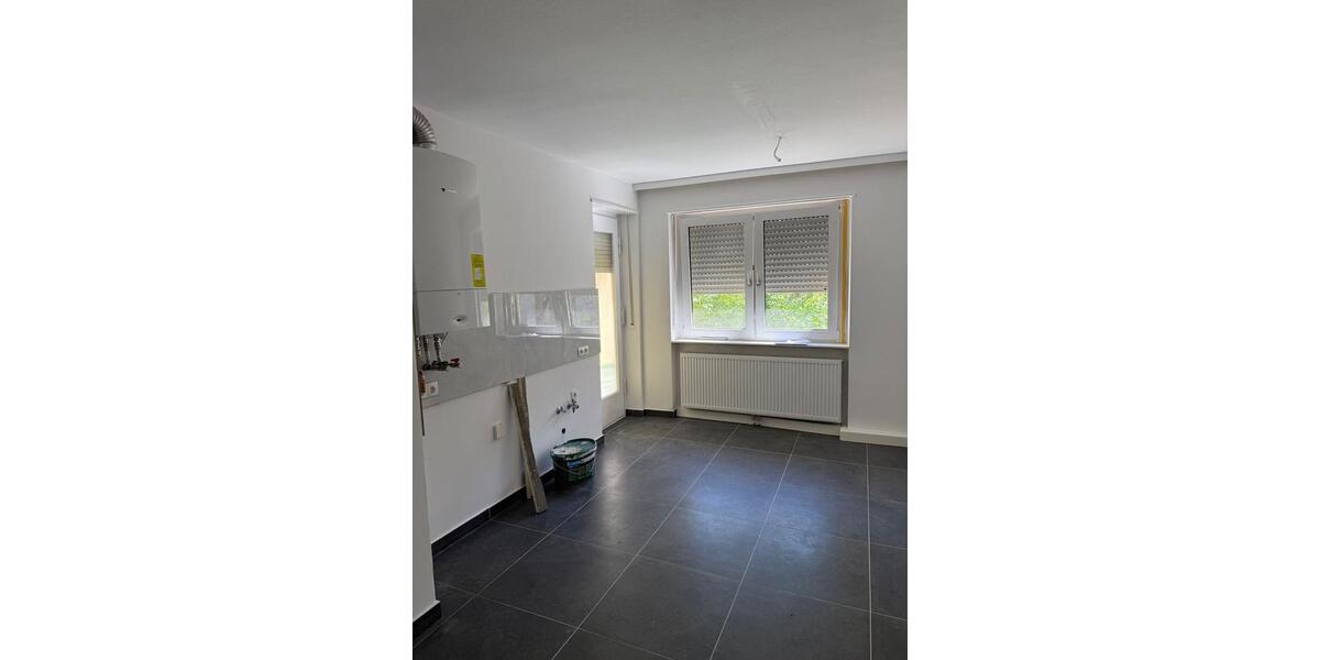 Etagenwohnung Ludwigshafen am Rhein Ludwigshafen-Hemshof - 3 Zimmer, 96 m&sup2;, 1.200&euro; | Angebot:26698650