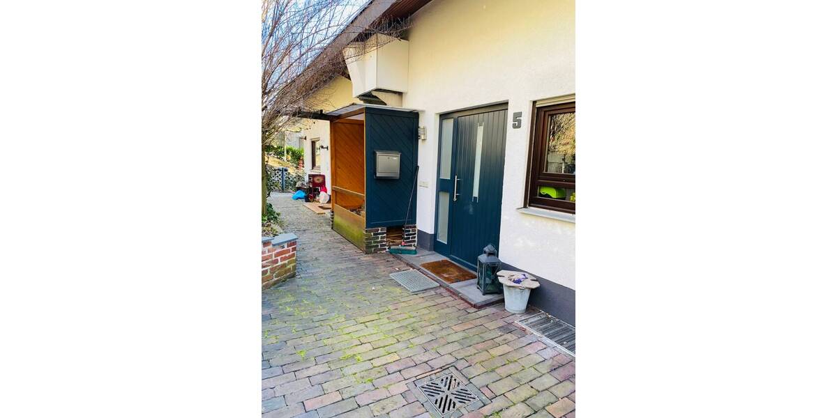 Reihenmittelhaus Lörrach - 5 Zimmer, 147 m&sup2;, 1.950&euro; | Angebot:26804049
