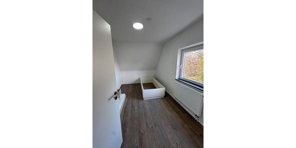 Wohnen auf Zeit Fulda - 7 Zimmer, 170 m&sup2;, 320&euro; | Angebot:25961589