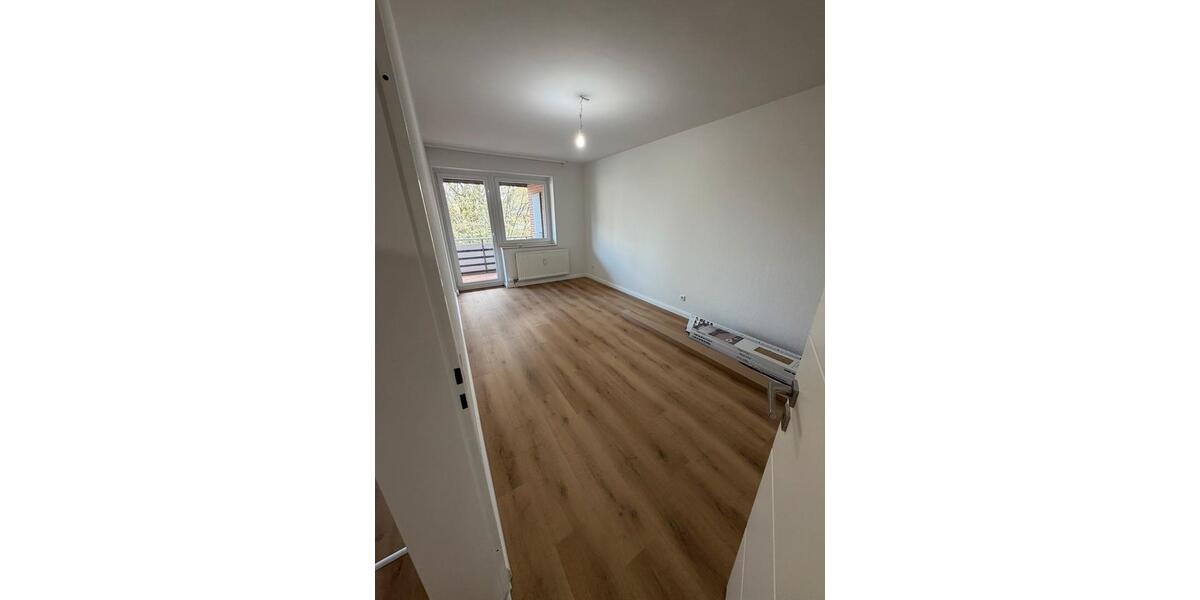 Etagenwohnung Oldenburg Drielaker-Moor - 3 Zimmer, 87 m&sup2;, 1.150&euro; | Angebot:25987048