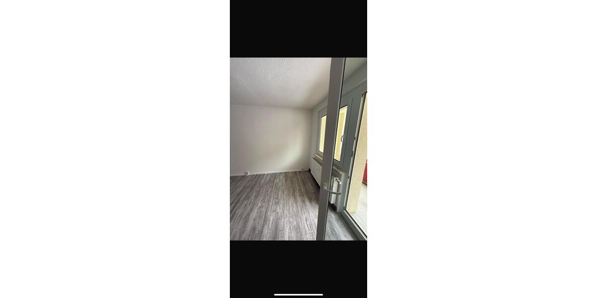 Hochparterre Lengenfeld - 3 Zimmer, 61 m&sup2;, 650&euro; | Angebot:26480552