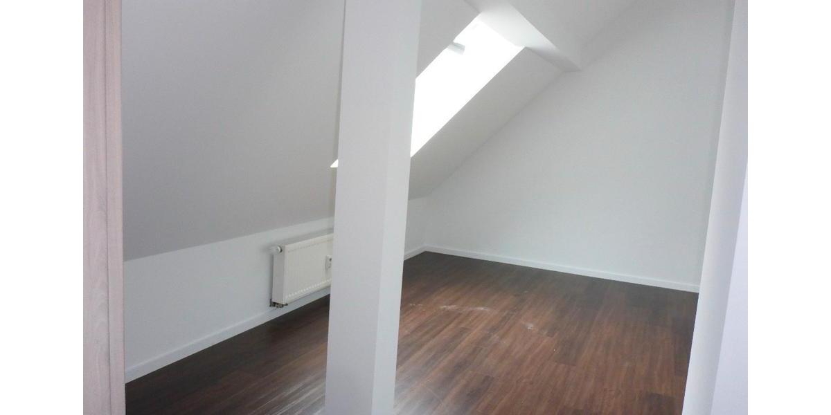 Etagenwohnung Dipperz - 5 Zimmer, 120 m&sup2;, 1.080&euro; | Angebot:26265652