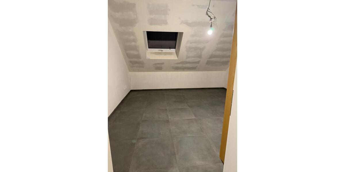 Dachgeschoßwohnung Brachttal - 3 Zimmer, 90 m&sup2;, 630&euro; | Angebot:24893205