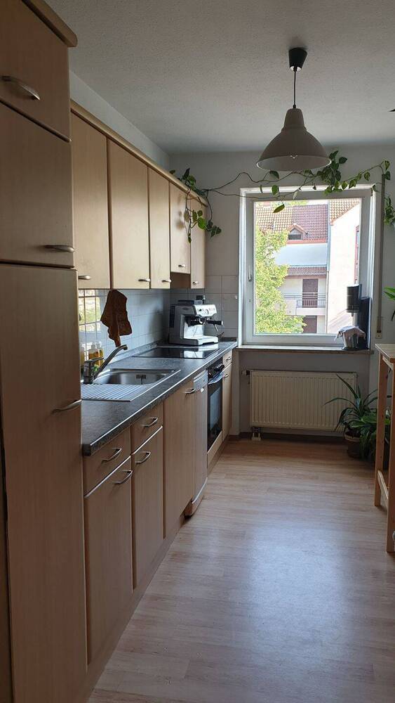 Sehr schön geschnittene 2-Zimmerwohnung mit Balkon in Nähe der Missionsärztlichen Klinik