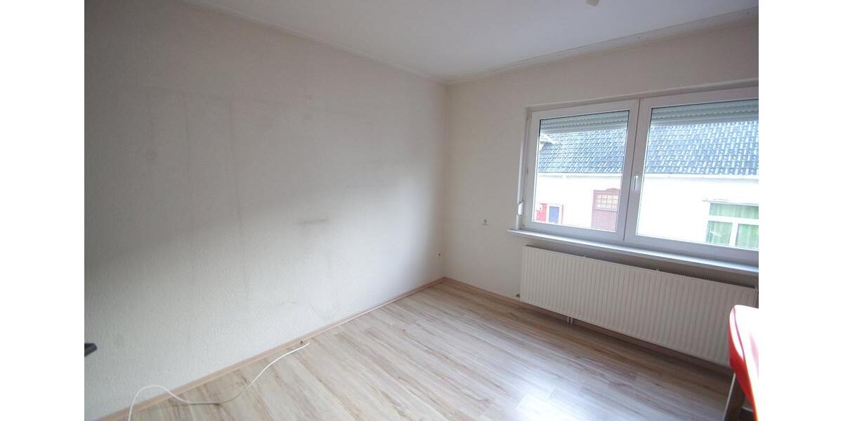 Gepflegtes, renoviertes Einfamilienhaus mit Einbauküche und Terrasse 5 zimmer