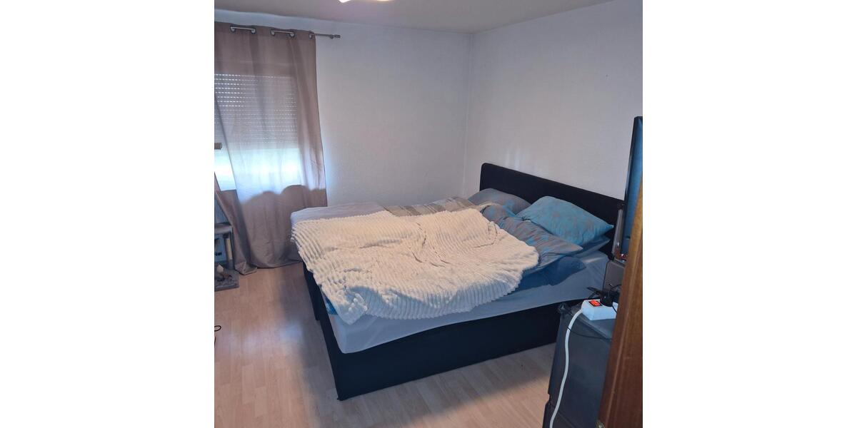 Erdgeschoßwohnung Villingen-Schwenningen Schwenningen - 4 Zimmer, 120 m&sup2;, 1.000&euro; | Angebot:26022104