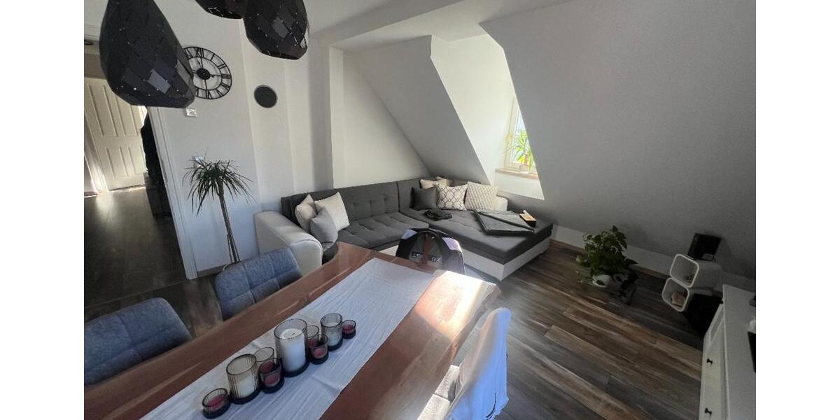 Dachgeschoßwohnung Meißen - 3 Zimmer, 84 m&sup2;, 735&euro; | Angebot:24816092