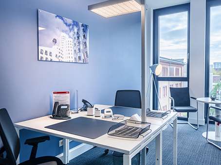 Büro in Düsseldorf 1.319 € 23 m²