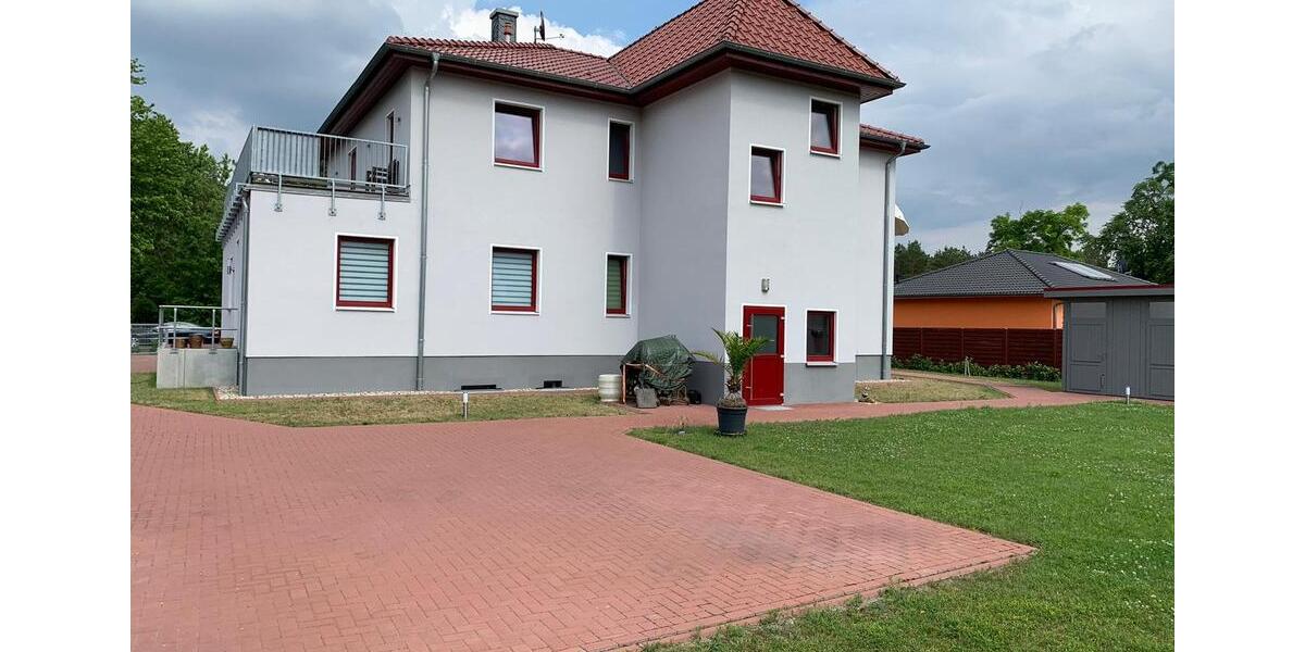 Erdgeschoßwohnung Märkisch Buchholz - 3 Zimmer, 90 m&sup2;, 1.062&euro; | Angebot:25306396