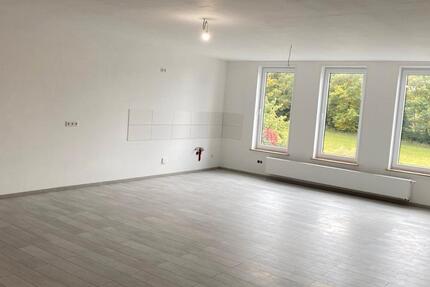 Wohnung Sonneberg - 2 Zimmer, 160 m&sup2;, 1.200&euro; | Angebot:26464909