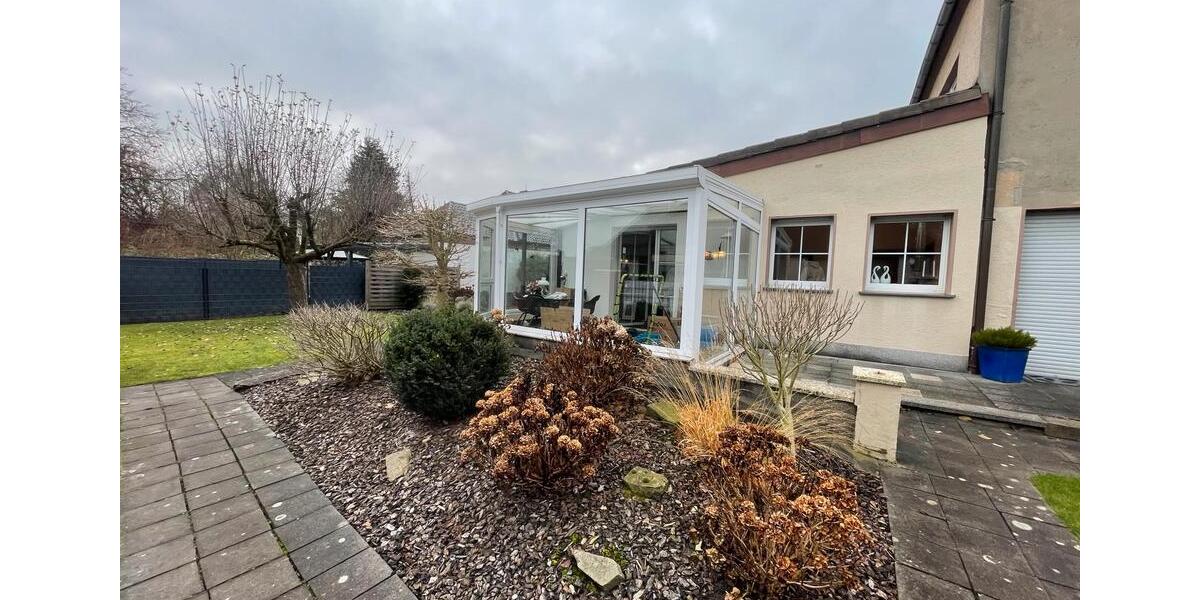 Elegante Erdgeschosswohnung mit Wintergarten und Fußbodenheizung 3 zimmer