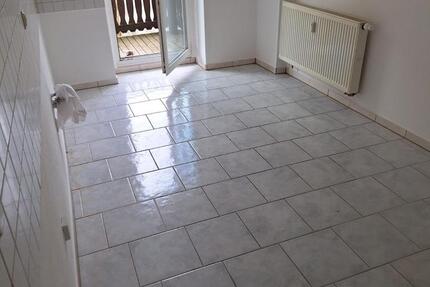Wohnung Döbeln - 2 Zimmer, 63 m&sup2;, 330&euro; | Angebot:26479203