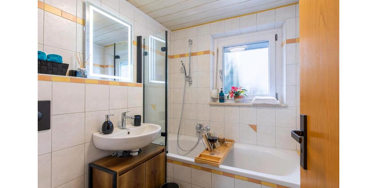 Wohnen auf Zeit Straubing - 3 Zimmer, 85 m&sup2;, 700&euro; | Angebot:26652046