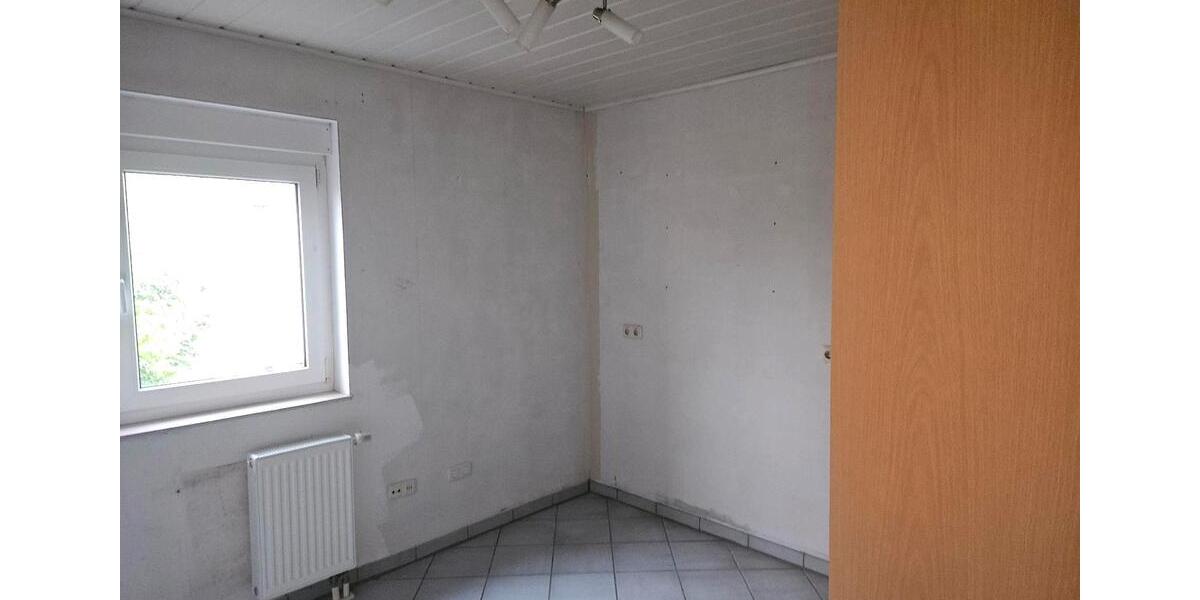 Etagenwohnung Volkmarsen - 4 Zimmer, 96 m&sup2;, 700&euro; | Angebot:26533047